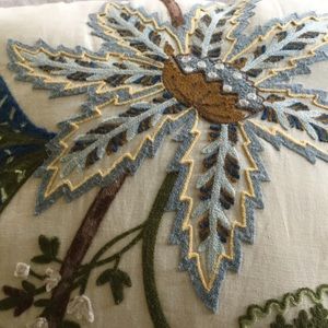 Meet your Posher, Ezzy